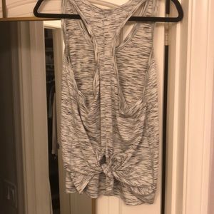 LULULEMON grey tank with tie